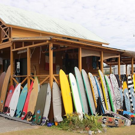 فندق Tropical Surf House Okinawa أونا المظهر الخارجي الصورة