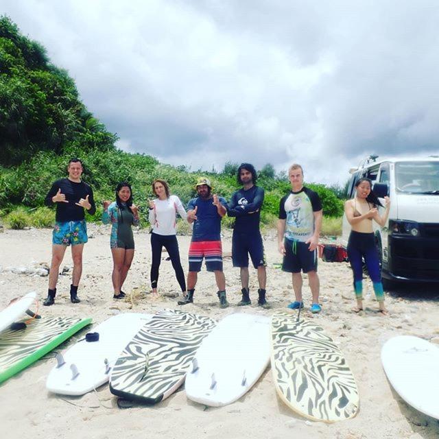 فندق Tropical Surf House Okinawa أونا المظهر الخارجي الصورة