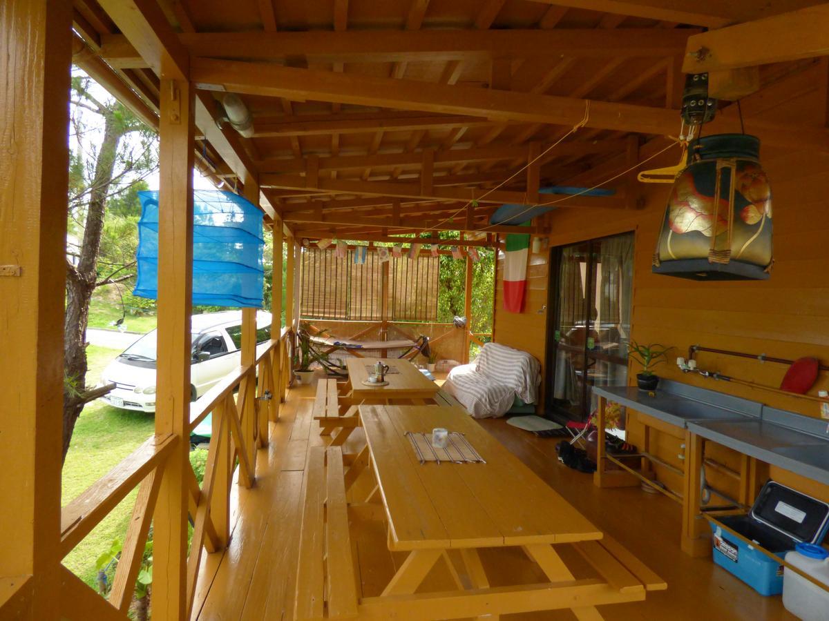 فندق Tropical Surf House Okinawa أونا المظهر الخارجي الصورة